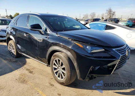 2016 Lexus Nx 200T Base z USA, uszkodzony, nr VIN JTJYARBZ7G2023027